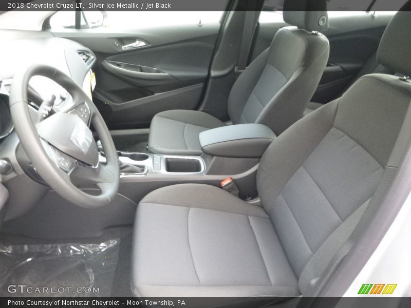 Silver Ice Metallic / Jet Black 2018 Chevrolet Cruze LT