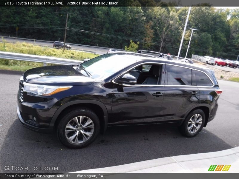 Attitude Black Metallic / Black 2015 Toyota Highlander XLE AWD