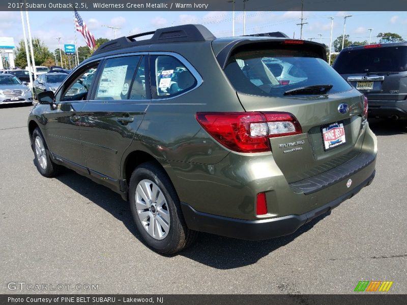 Wilderness Green Metallic / Warm Ivory 2017 Subaru Outback 2.5i