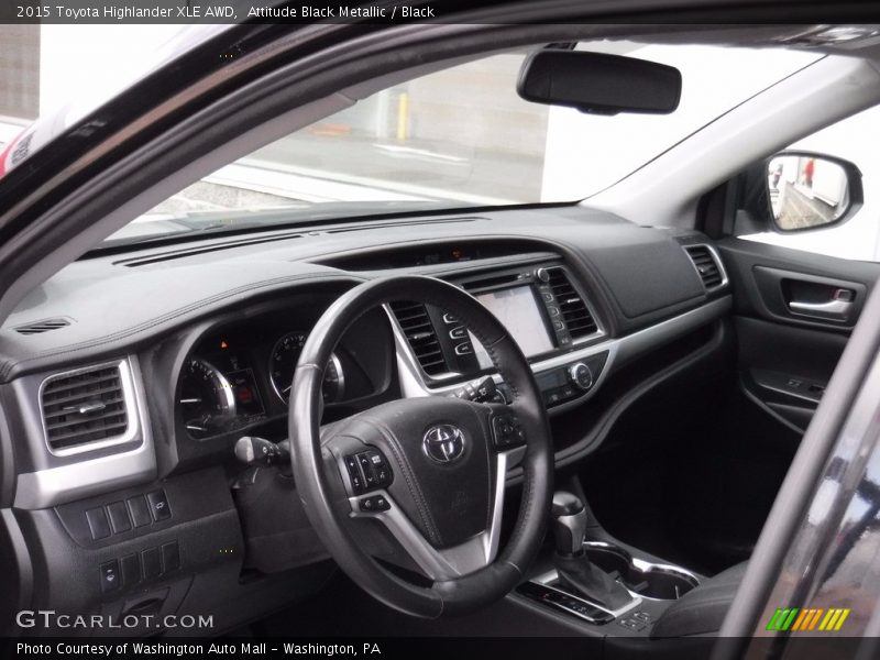 Attitude Black Metallic / Black 2015 Toyota Highlander XLE AWD