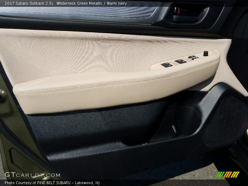 Wilderness Green Metallic / Warm Ivory 2017 Subaru Outback 2.5i