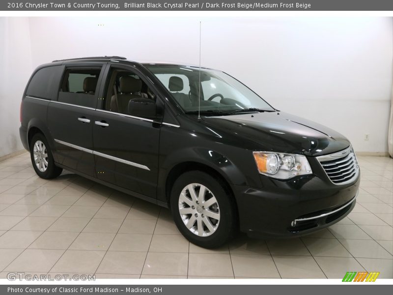Brilliant Black Crystal Pearl / Dark Frost Beige/Medium Frost Beige 2016 Chrysler Town & Country Touring