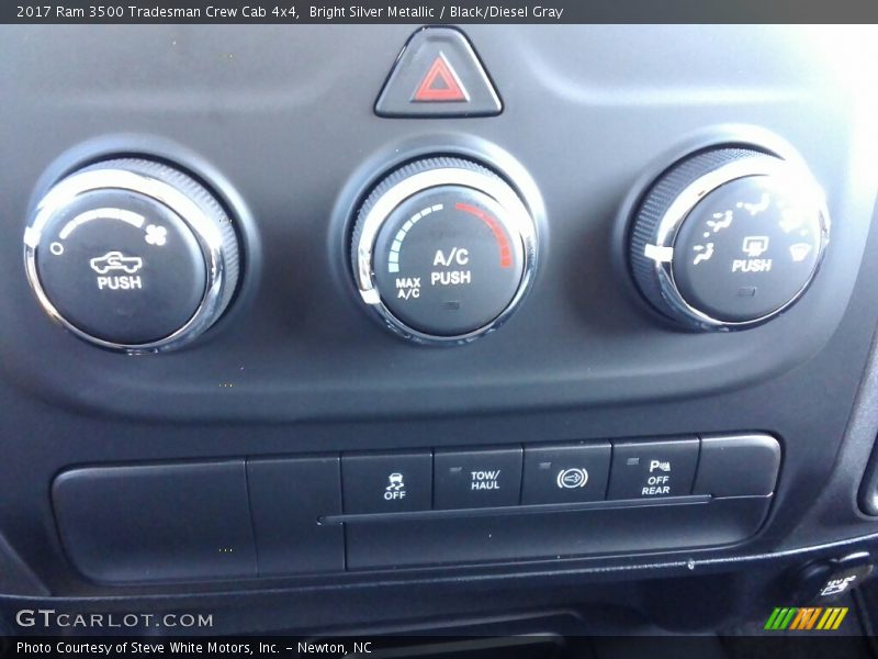 Bright Silver Metallic / Black/Diesel Gray 2017 Ram 3500 Tradesman Crew Cab 4x4