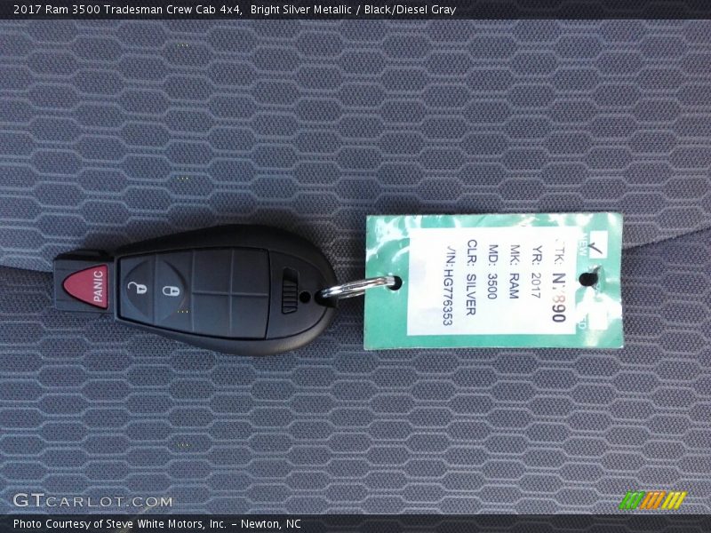 Bright Silver Metallic / Black/Diesel Gray 2017 Ram 3500 Tradesman Crew Cab 4x4