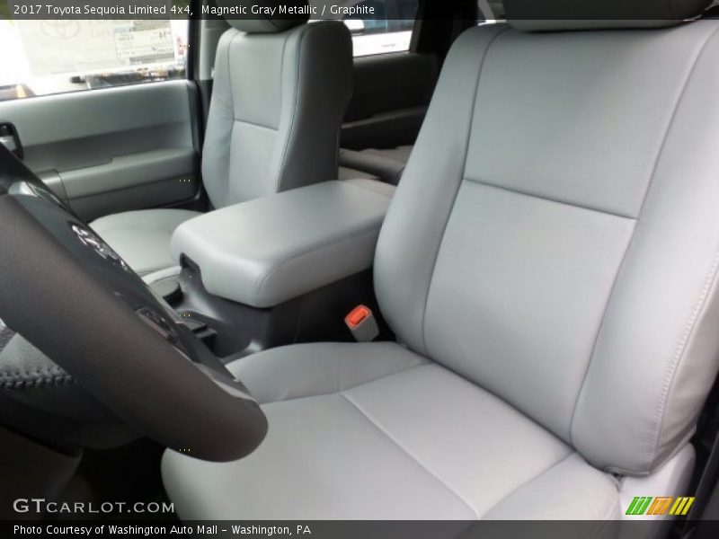 Magnetic Gray Metallic / Graphite 2017 Toyota Sequoia Limited 4x4