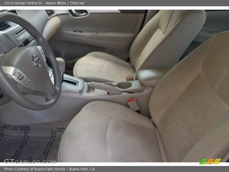 Aspen White / Charcoal 2014 Nissan Sentra SV