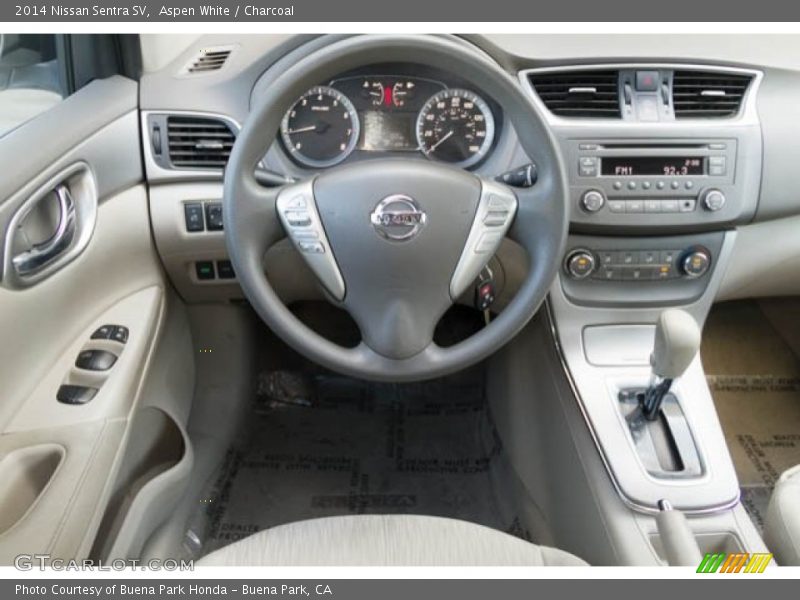 Aspen White / Charcoal 2014 Nissan Sentra SV