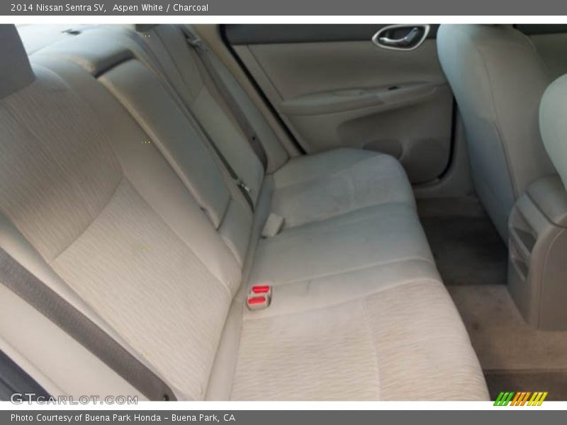 Aspen White / Charcoal 2014 Nissan Sentra SV