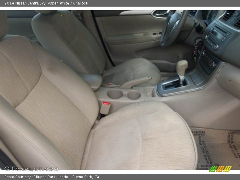 Aspen White / Charcoal 2014 Nissan Sentra SV