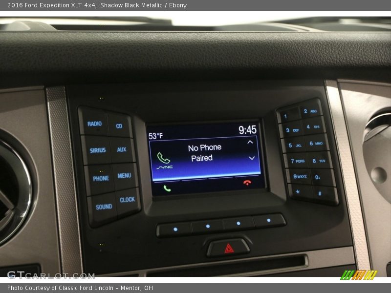 Controls of 2016 Expedition XLT 4x4