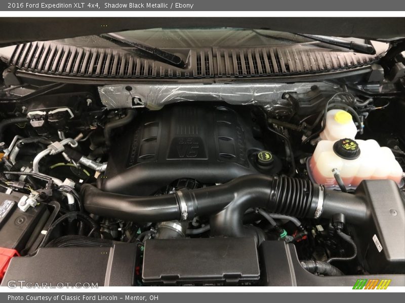  2016 Expedition XLT 4x4 Engine - 3.5 Liter DI Turbocharged DOHC 24-Valve Ti-VCT EcoBoost V6