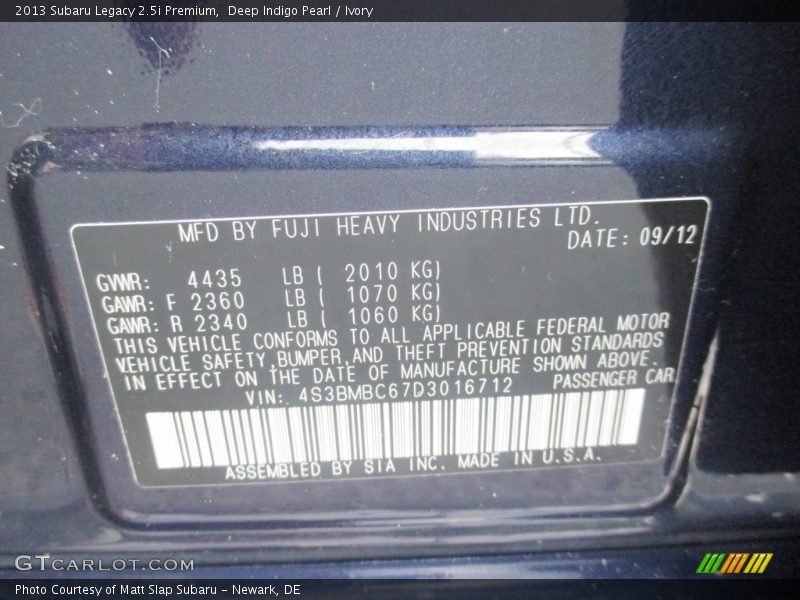 Deep Indigo Pearl / Ivory 2013 Subaru Legacy 2.5i Premium