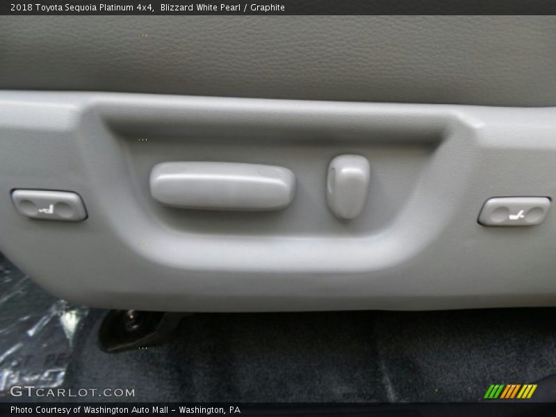 Blizzard White Pearl / Graphite 2018 Toyota Sequoia Platinum 4x4
