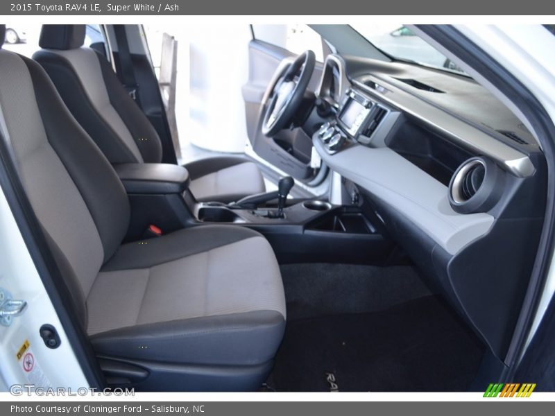 Super White / Ash 2015 Toyota RAV4 LE