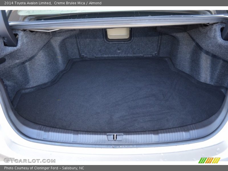 Creme Brulee Mica / Almond 2014 Toyota Avalon Limited