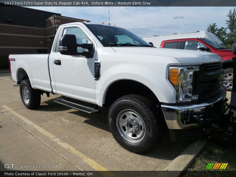 Oxford White / Medium Earth Gray 2017 Ford F350 Super Duty XL Regular Cab 4x4