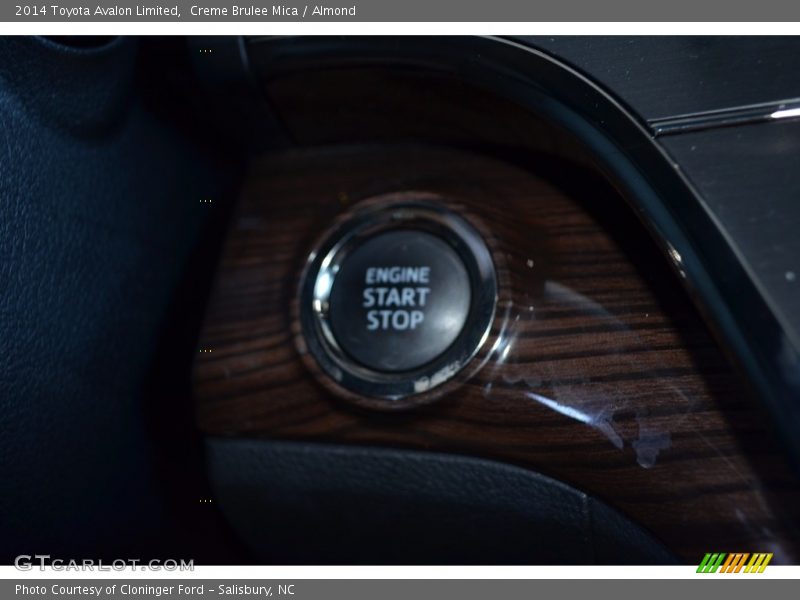 Creme Brulee Mica / Almond 2014 Toyota Avalon Limited