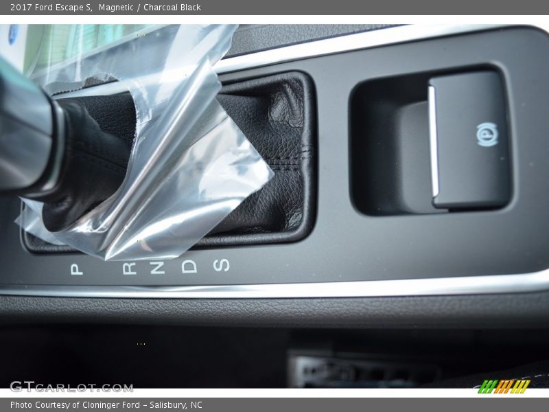 Magnetic / Charcoal Black 2017 Ford Escape S