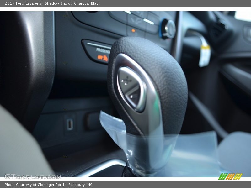Shadow Black / Charcoal Black 2017 Ford Escape S