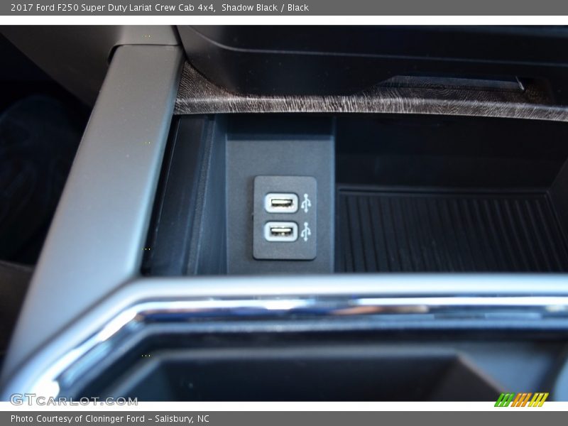 Shadow Black / Black 2017 Ford F250 Super Duty Lariat Crew Cab 4x4