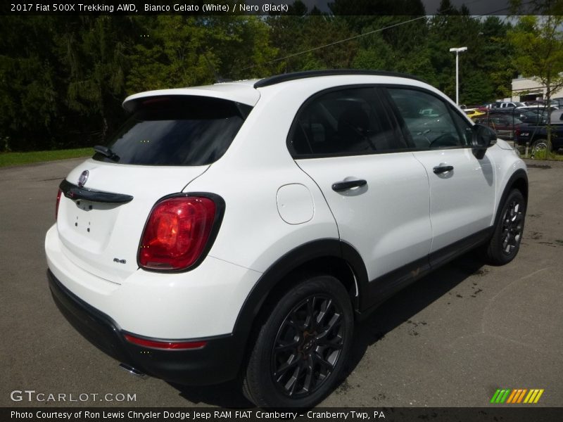 Bianco Gelato (White) / Nero (Black) 2017 Fiat 500X Trekking AWD