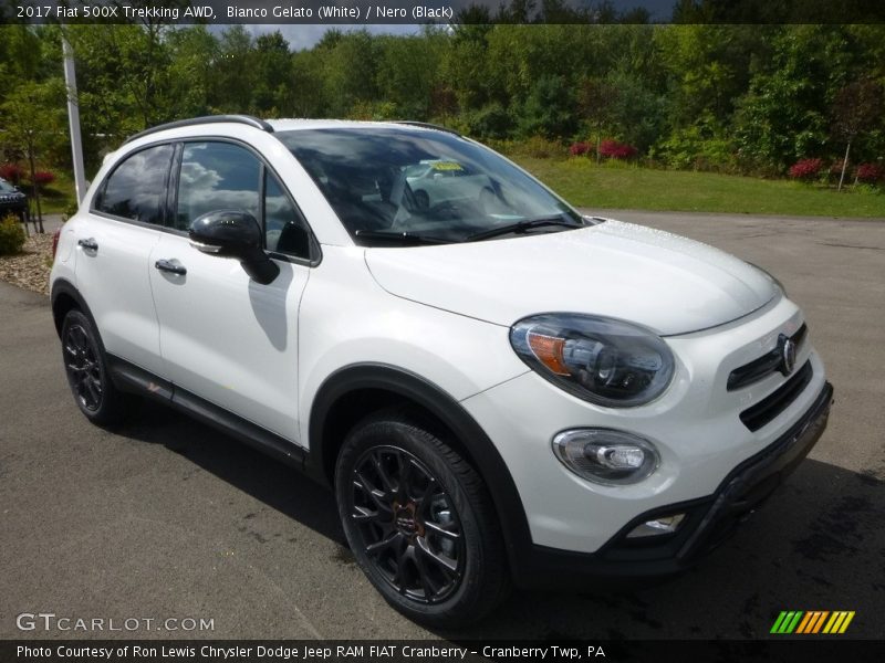 Bianco Gelato (White) / Nero (Black) 2017 Fiat 500X Trekking AWD