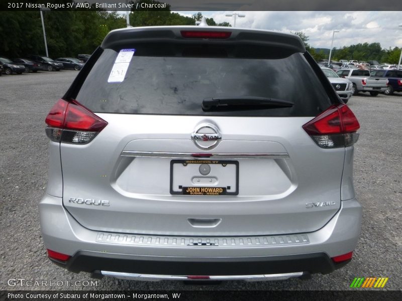 Brilliant Silver / Charcoal 2017 Nissan Rogue SV AWD