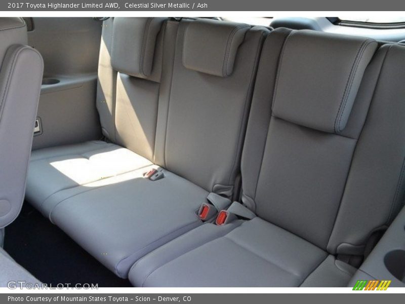 Celestial Silver Metallic / Ash 2017 Toyota Highlander Limited AWD