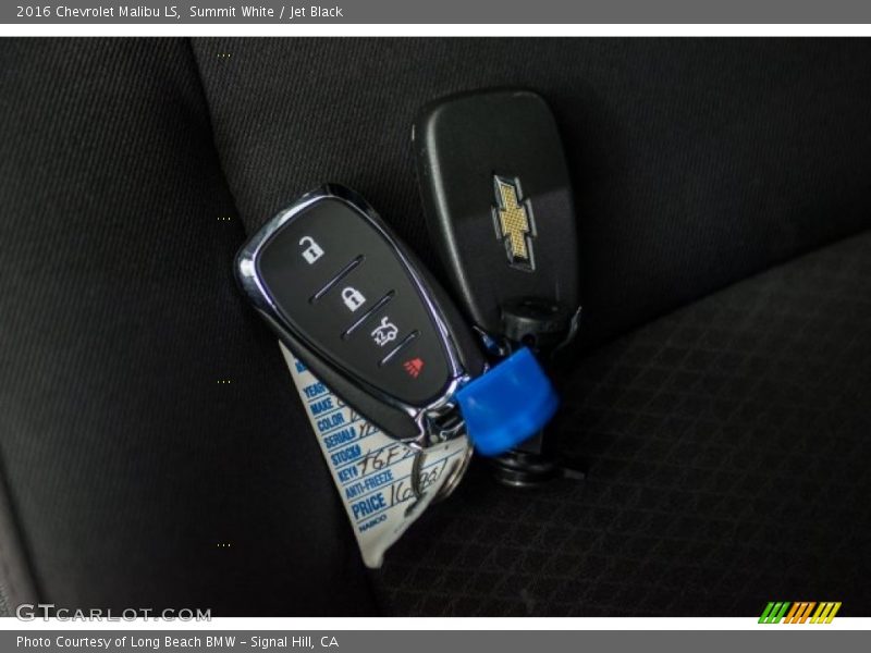 Summit White / Jet Black 2016 Chevrolet Malibu LS