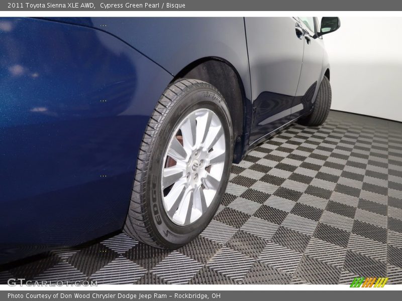 Cypress Green Pearl / Bisque 2011 Toyota Sienna XLE AWD