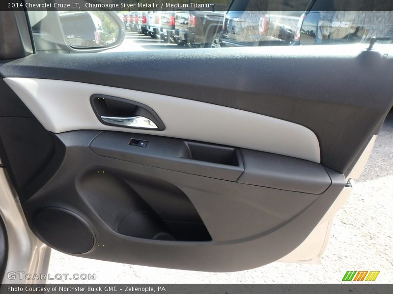 Champagne Silver Metallic / Medium Titanium 2014 Chevrolet Cruze LT