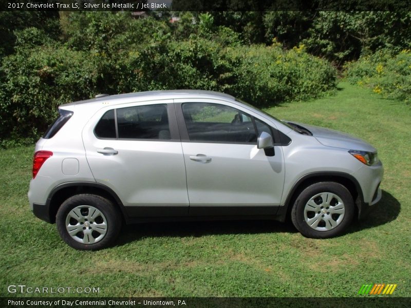 Silver Ice Metallic / Jet Black 2017 Chevrolet Trax LS