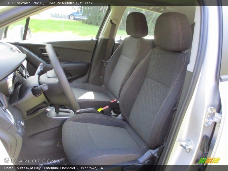 Silver Ice Metallic / Jet Black 2017 Chevrolet Trax LS