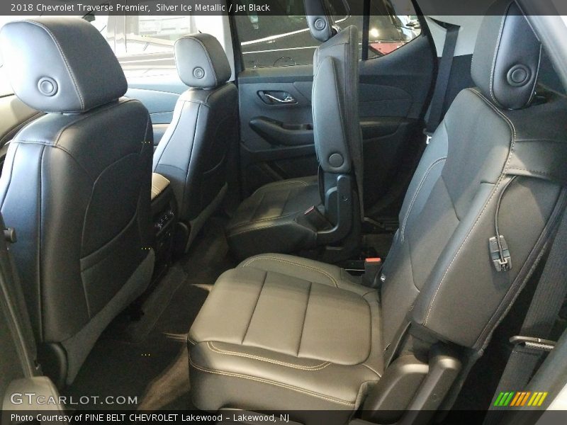 Silver Ice Metallic / Jet Black 2018 Chevrolet Traverse Premier