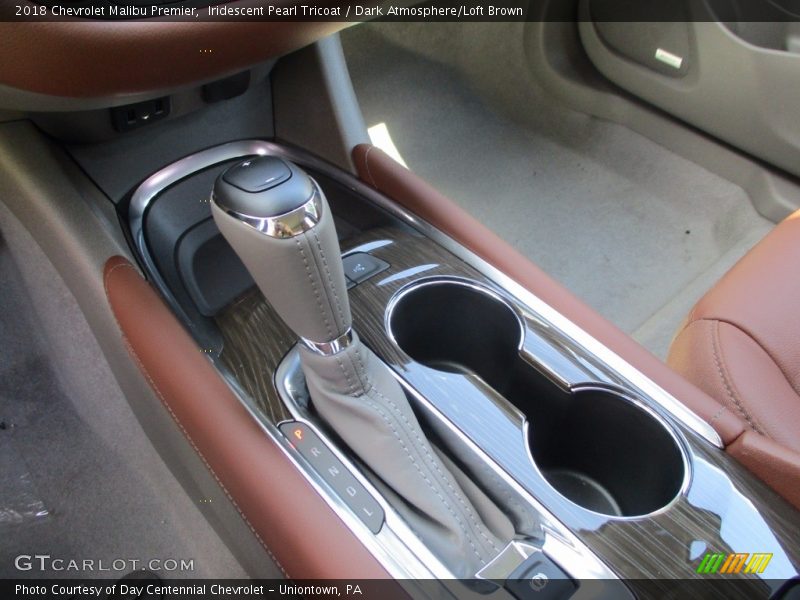 Iridescent Pearl Tricoat / Dark Atmosphere/Loft Brown 2018 Chevrolet Malibu Premier