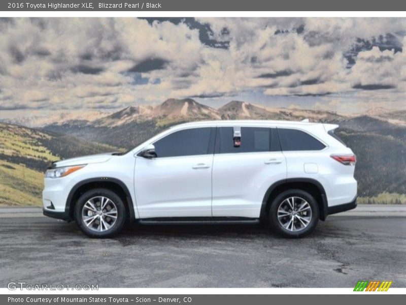 Blizzard Pearl / Black 2016 Toyota Highlander XLE