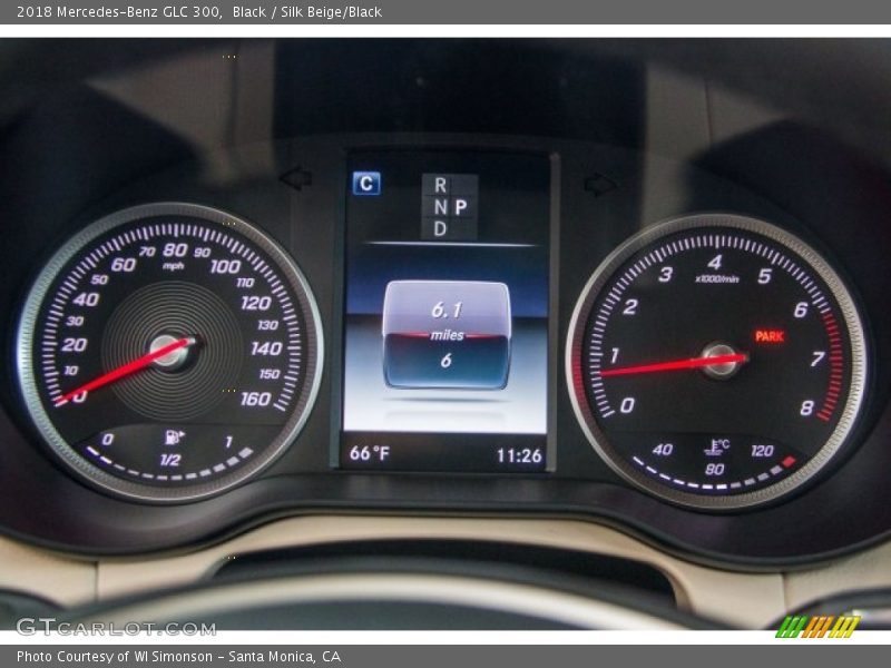 Black / Silk Beige/Black 2018 Mercedes-Benz GLC 300