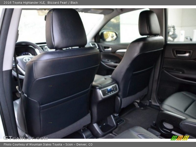 Blizzard Pearl / Black 2016 Toyota Highlander XLE
