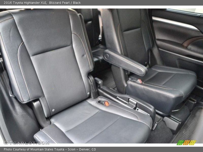 Blizzard Pearl / Black 2016 Toyota Highlander XLE