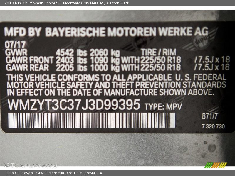 Moonwalk Gray Metallic / Carbon Black 2018 Mini Countryman Cooper S