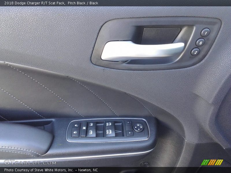 Pitch Black / Black 2018 Dodge Charger R/T Scat Pack