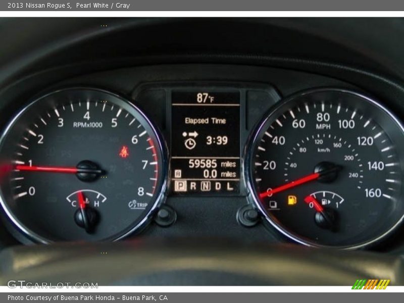 Pearl White / Gray 2013 Nissan Rogue S