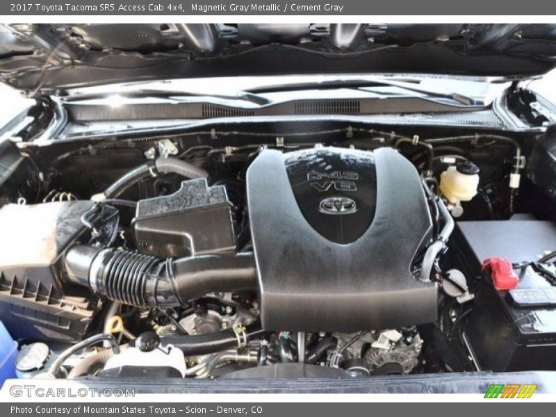 Magnetic Gray Metallic / Cement Gray 2017 Toyota Tacoma SR5 Access Cab 4x4