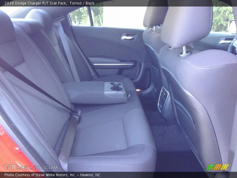 Torred / Black 2018 Dodge Charger R/T Scat Pack