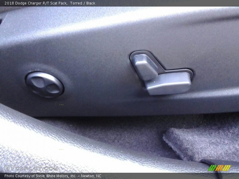 Torred / Black 2018 Dodge Charger R/T Scat Pack