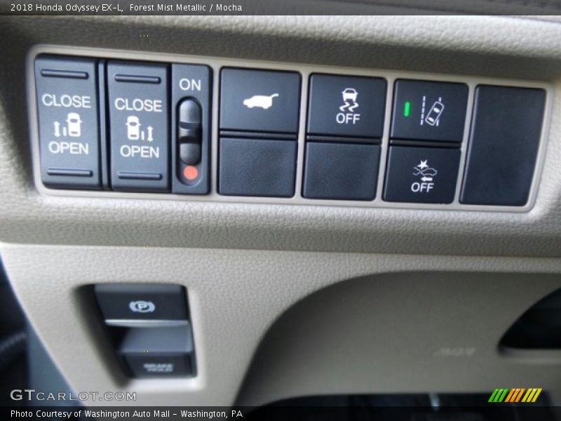 Forest Mist Metallic / Mocha 2018 Honda Odyssey EX-L