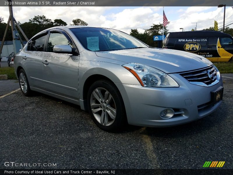Radiant Silver / Charcoal 2010 Nissan Altima 3.5 SR