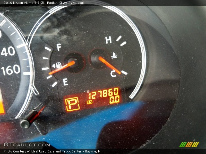 Radiant Silver / Charcoal 2010 Nissan Altima 3.5 SR
