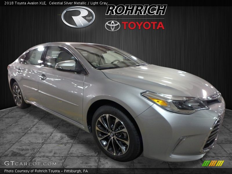 Celestial Silver Metallic / Light Gray 2018 Toyota Avalon XLE