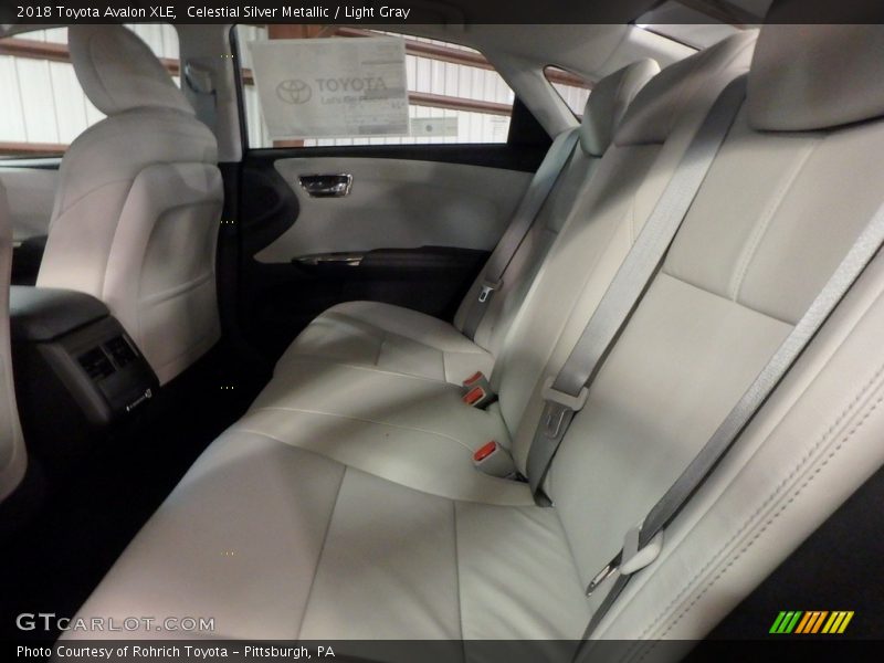 Celestial Silver Metallic / Light Gray 2018 Toyota Avalon XLE